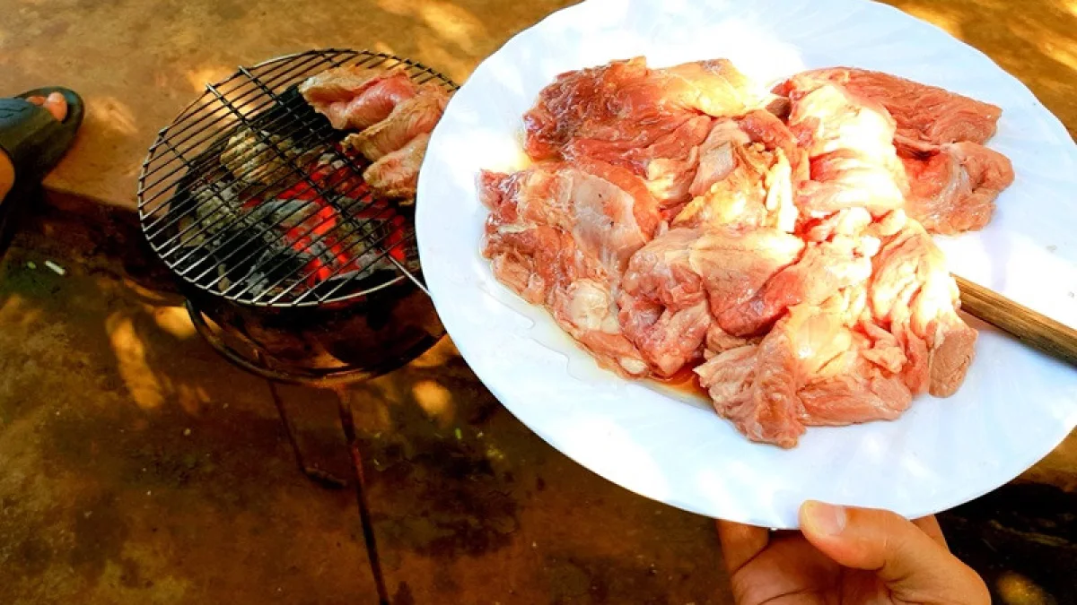 Món bò nóng nướng tại quán Hòa Thường Phú Quý