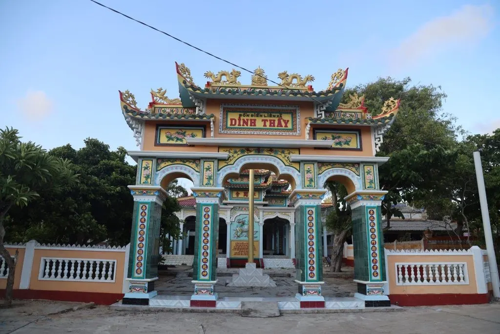 Dinh Thầy Nại